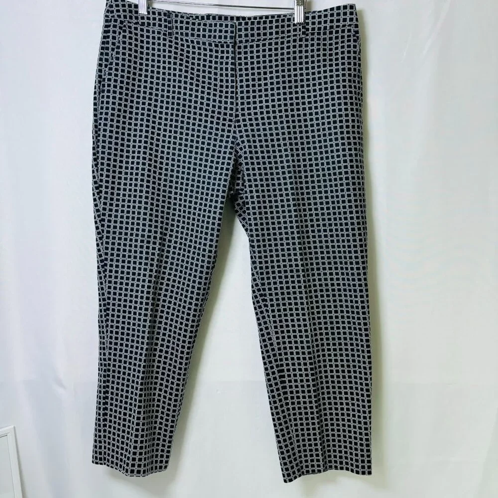 Navy White Plaid Capri Pants Size 14 Mid Rise‎ Slim Crop Career Chic